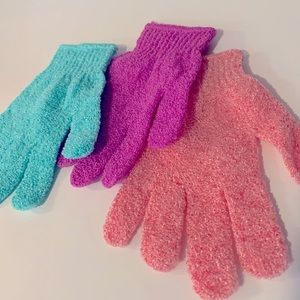 2 Exfoliating Bath/Shower Gloves